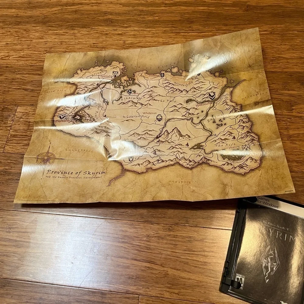 SKYRIM PC DVD game for windows w/ original MAP, case, and instruction booklet